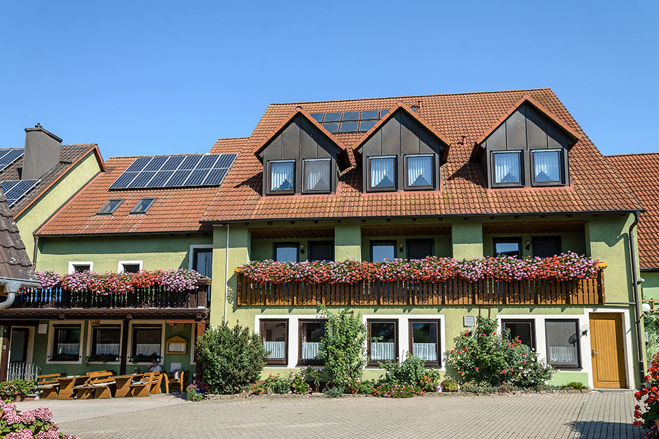 Gasthaus "Zum Goldenen Löwen" | Lotter